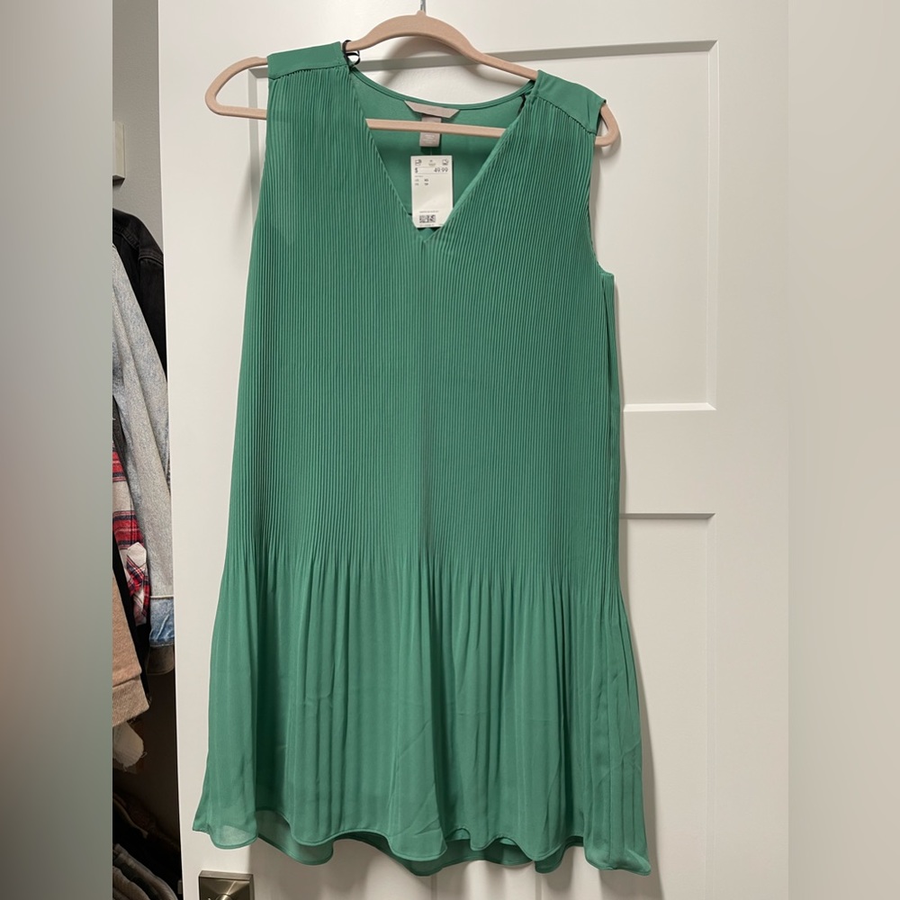 Green sleeveless H&M dress size XS